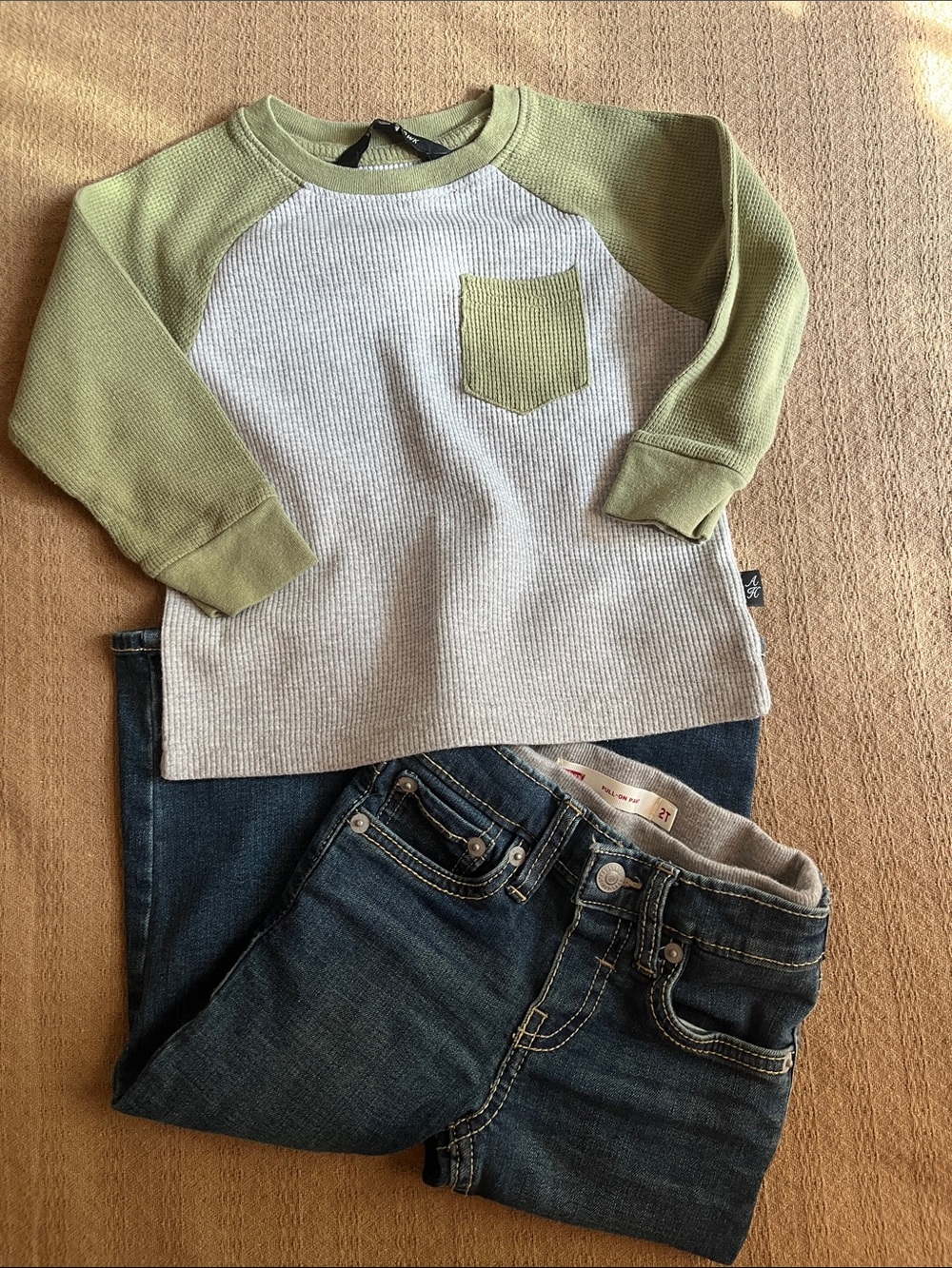 Levi's Toddler Jean with Long-Sleeve waffle Top